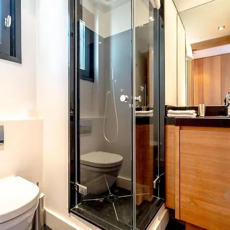 ホテル Incroyable Villa, Bord De Mer, Piscine, Climatisee サントロペ