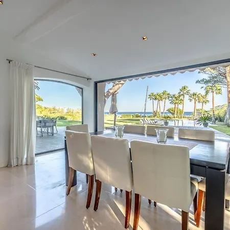 Incroyable Villa, Bord De Mer, Piscine, Climatisee ホテル サントロペ