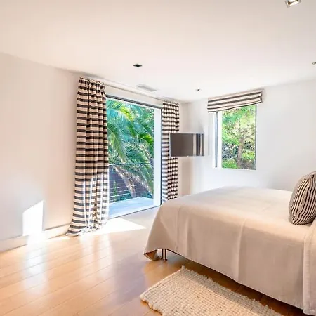 ホテル Incroyable Villa, Bord De Mer, Piscine, Climatisee サントロペ