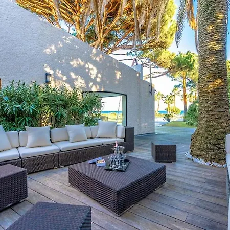 Incroyable Villa, Bord De Mer, Piscine, Climatisee * سان تروبيه