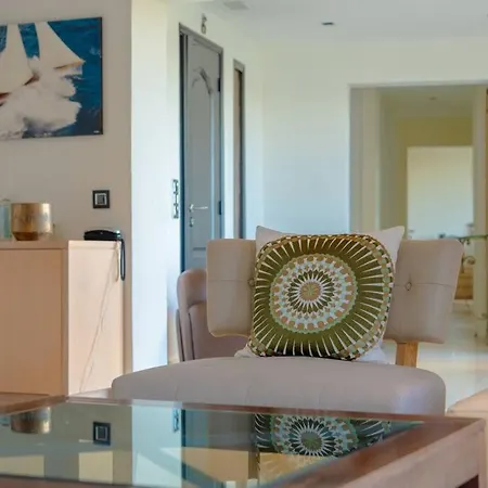 Incroyable Villa, Bord De Mer, Piscine, Climatisee سان تروبيه