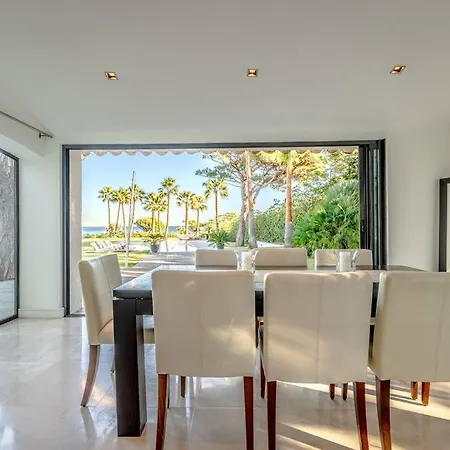 Incroyable Villa, Bord De Mer, Piscine, Climatisee *