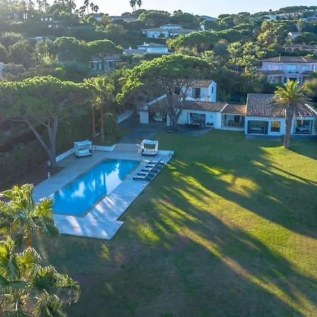 Incroyable Villa, Bord De Mer, Piscine, Climatisee